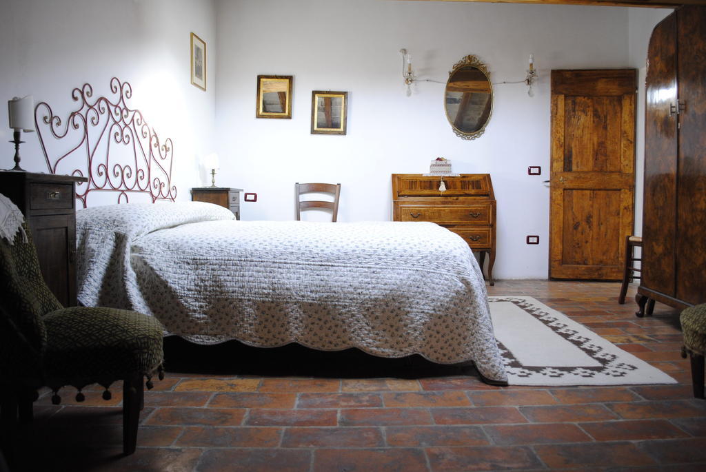 Palazzo San Florido Bed and Breakfast Città di Castello Værelse billede