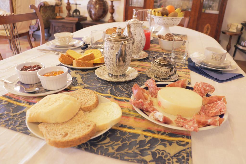 Palazzo San Florido Bed and Breakfast Città di Castello Eksteriør billede